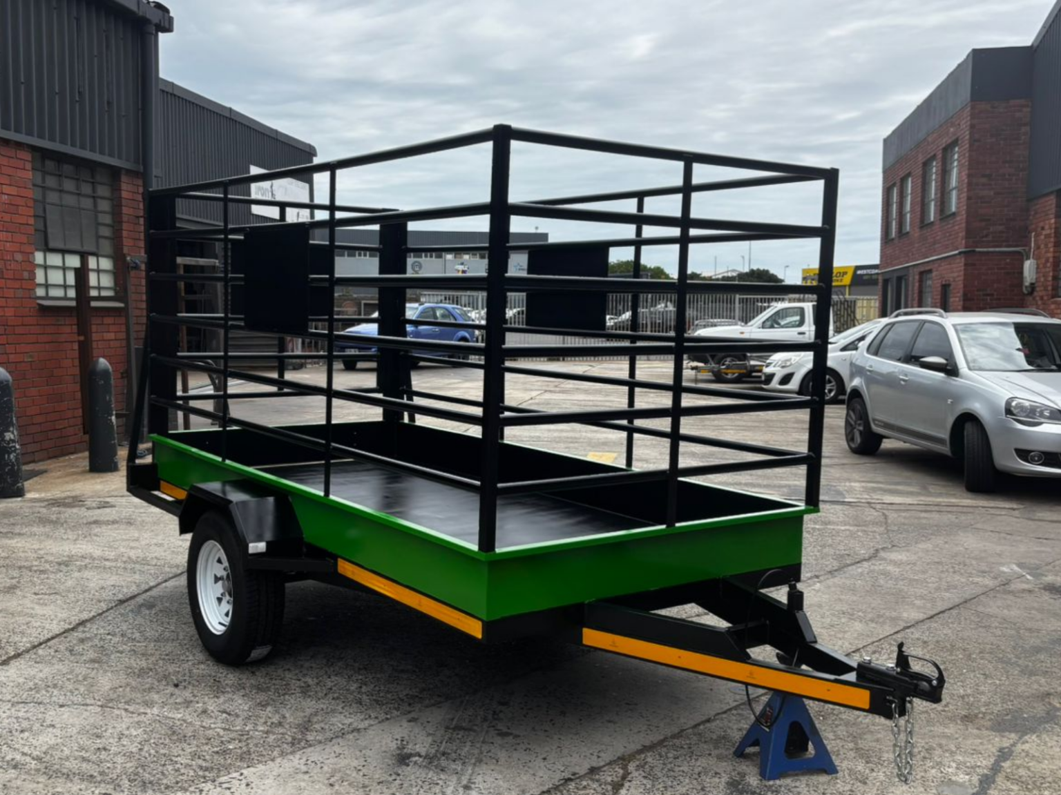 3m x 1.5m high sides